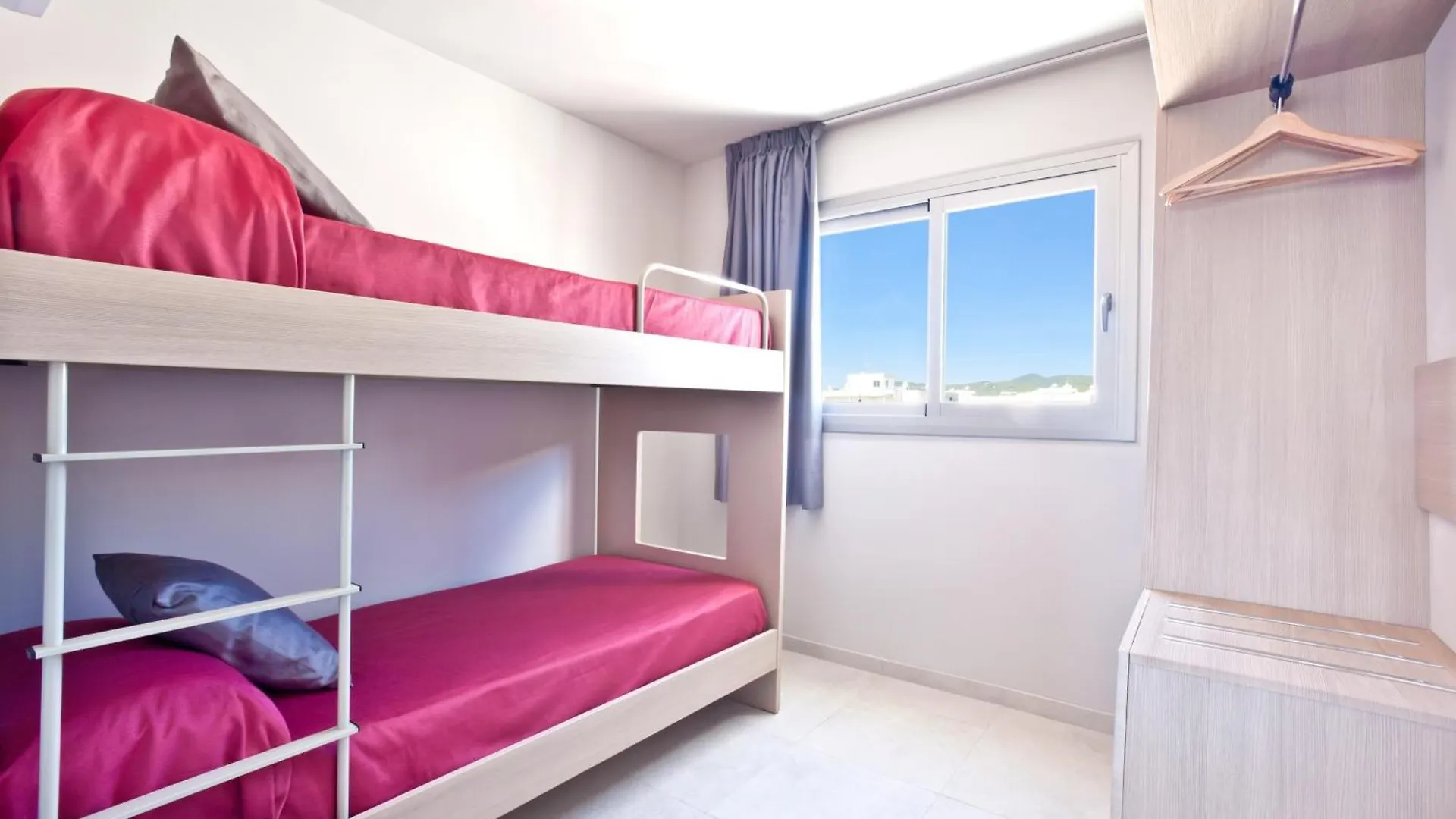 Ryans Ibiza Apartments - Only Adults