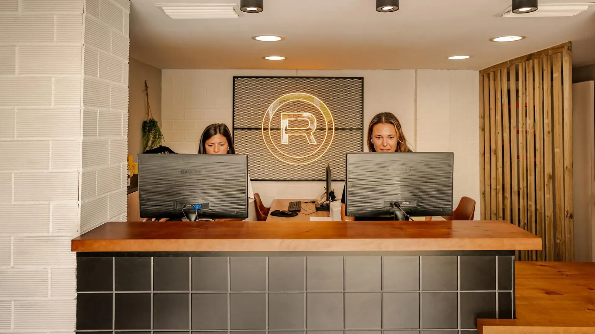 Ryans Ibiza Apartments - Only Adults