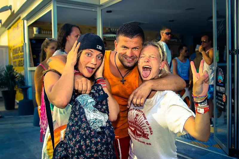 Ryans Ibiza Apartments - Only Adults