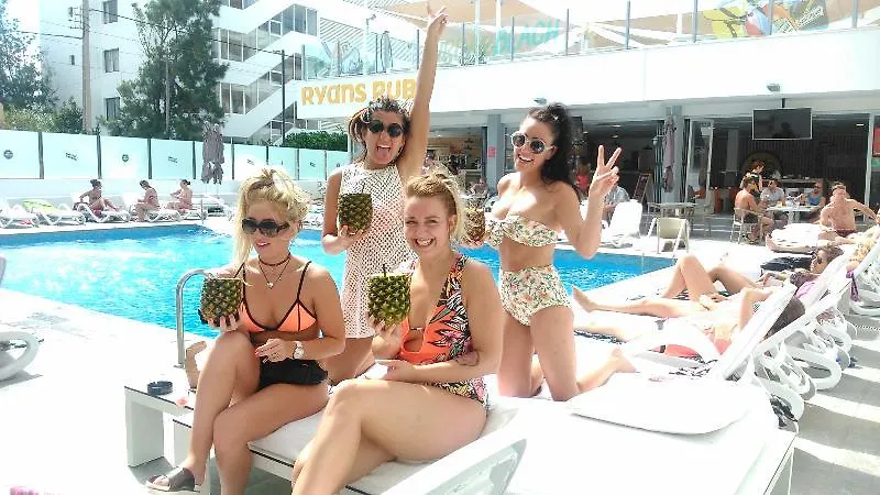 Ryans Ibiza Apartments - Only Adults Spain