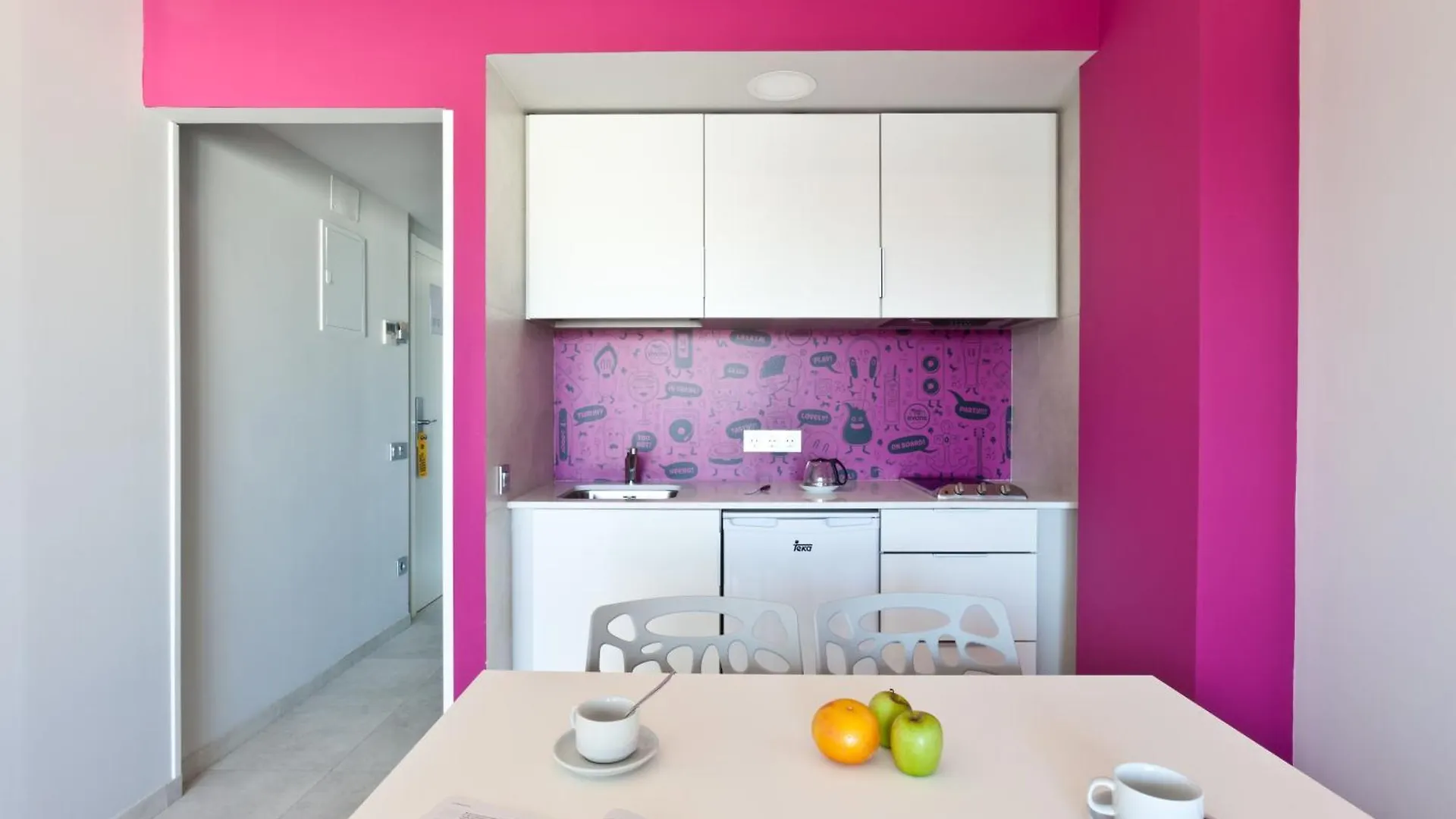 Ryans Ibiza Apartments - Only Adults